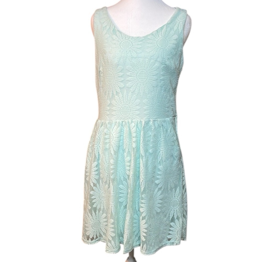 Xhilaration Lace Daisy Mini Sleeveless Dress Women's Large Pastel Green Pockets